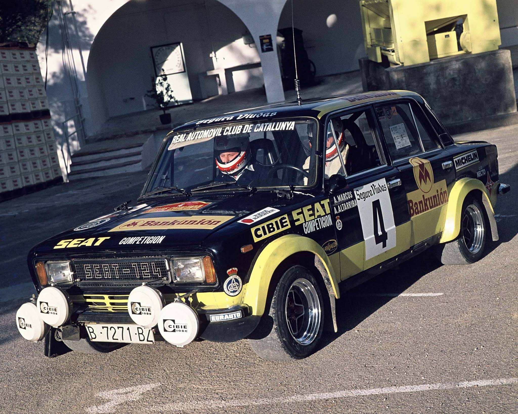 Alternative view of Seat 124 2000 Gr. 5 #4 A. Marcos Rally Catalunya 1979 (Ref. 169DC43)  1:43 Kit Car 43