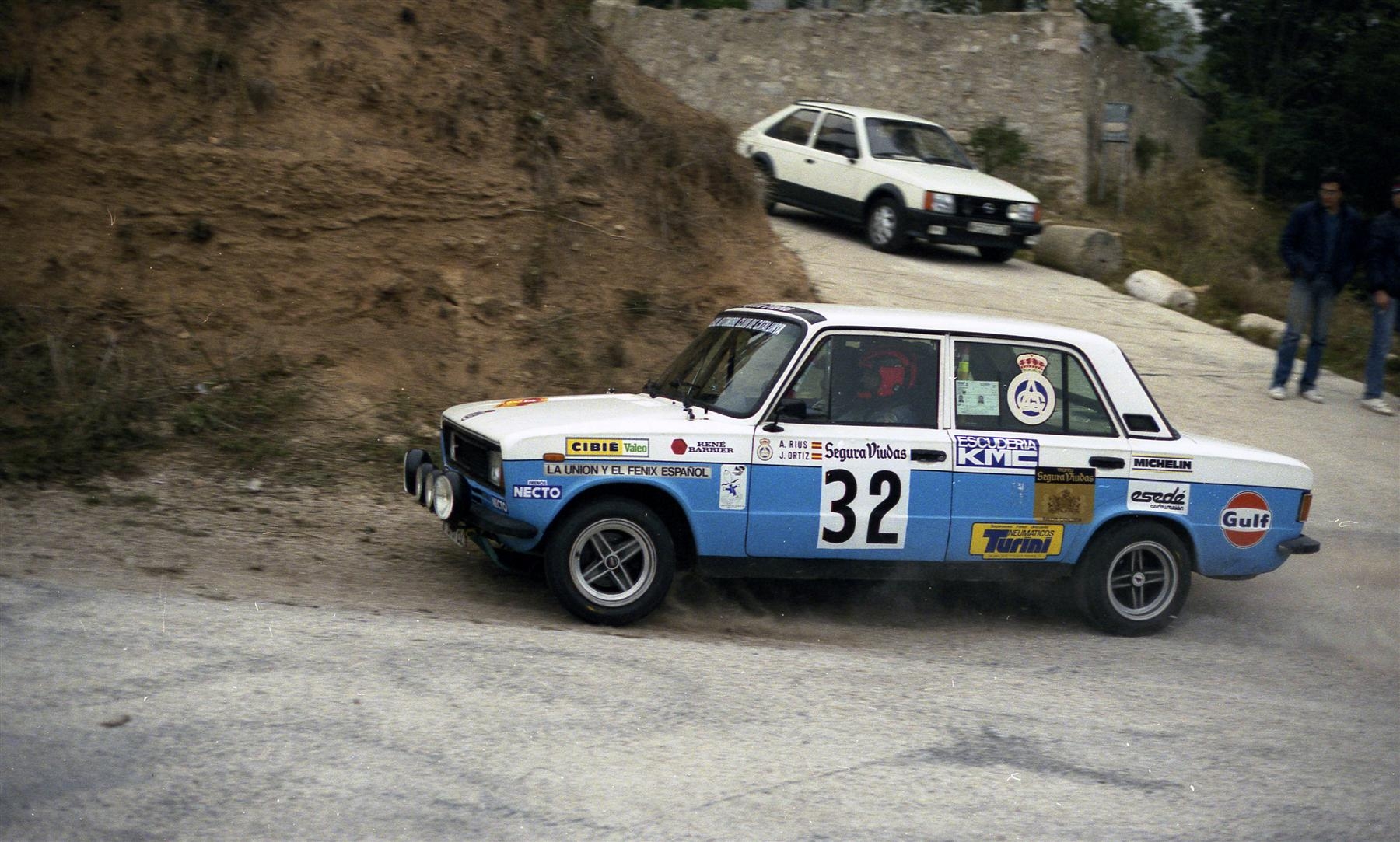 Seat 124 1800 #32 A. Rius Rally Catalunya 1983 (Ref. 180DC43) 1:43 Kit Car 43 - Image 2