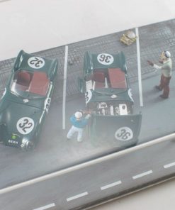 Alternative view of [DIORAMA] Lotus Eleven #32 Chapman/MacKay-Fraser & #36 Hugus/Bentley 24H Le Mans 1956 1:43 Kit Car 43