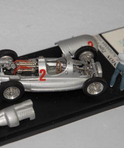 Auto Union Type D #2 T. Nuvolari Alemania 1938 (capos abiertos / con figura) 1:43 Kit Car 43 - Image 3
