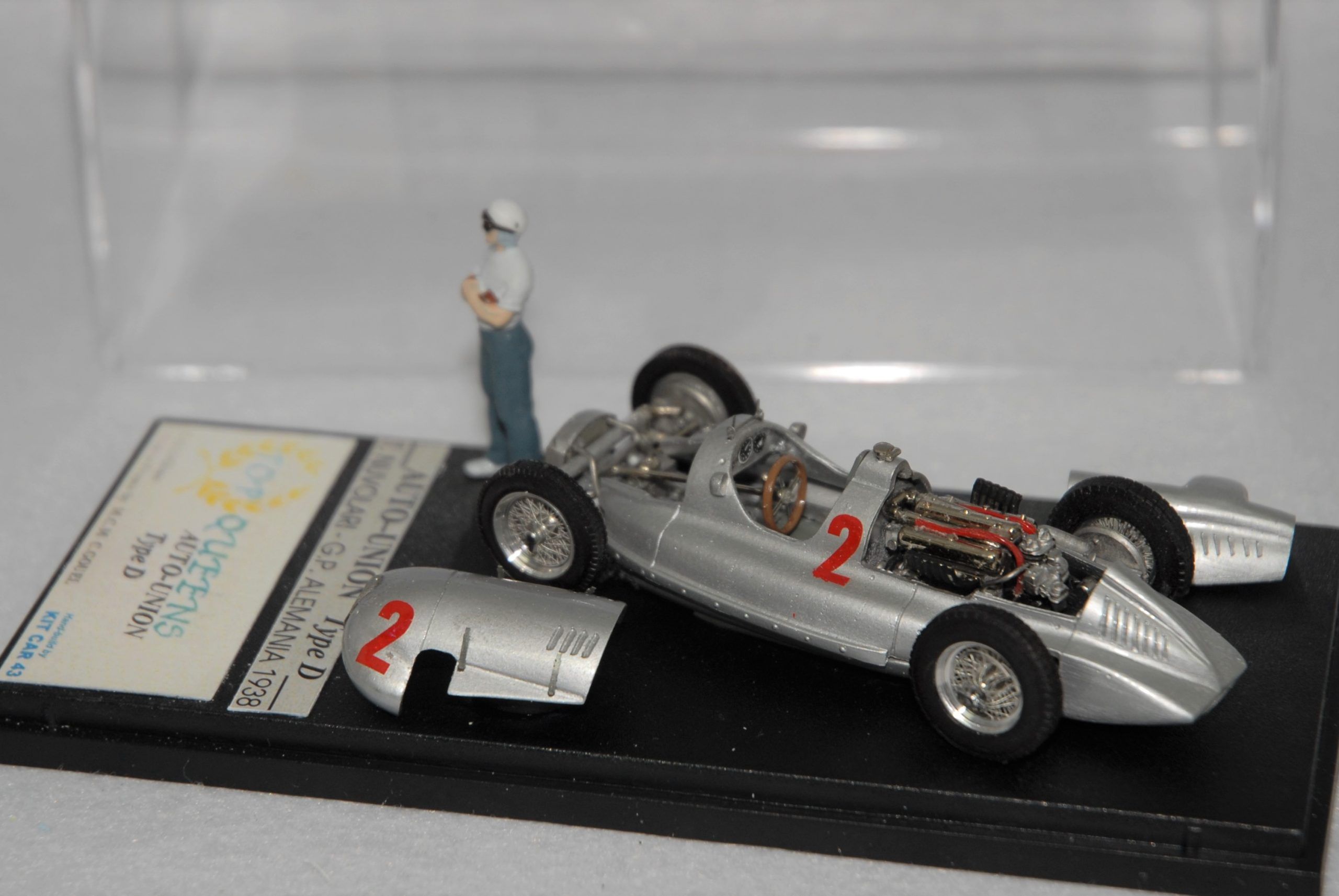 Auto Union Type D #2 T. Nuvolari Alemania 1938 (capos abiertos / con figura) 1:43 Kit Car 43 - Image 5