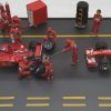 Diorama set Ferrari F2001 #2 R.Barrichello y #1 M.Schumacher Pit Box F1 2001 con figuras (con vitrina metacr.)  1:43 Kit Car 43