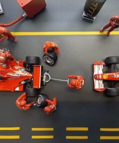 Diorama set Ferrari F2001 #2 R.Barrichello y #1 M.Schumacher Pit Box F1 2001 con figuras (con vitrina metacr.)  1:43 Kit Car 43 - Image 4