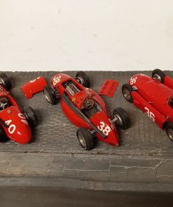 Set Ferrari #40 500F2 #38 555-Supersqualo #36 D-50 F1 años 50 (con vitrina metacr.)  1:43 Kit Car 43 - Image 4