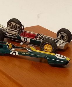 Alternative view of Lotus 25 #8 J.Clark World Ch.F1 1963 (+ casco 1/5) 1:43 Kit Car 43
