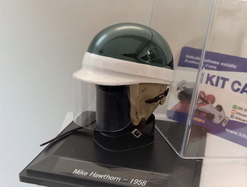 Casco Mike Hawthorn World Champion F1 1958 1:5 Kit Car 43