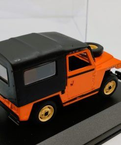 Alternative view of Land Rover 88'' Ligero con lona. Color naranja (Ref. 118NKM43) 1:43 Kit Car 43