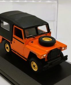 Land Rover 88'' Ligero con lona. Color naranja (Ref. 118NKM43) 1:43 Kit Car 43