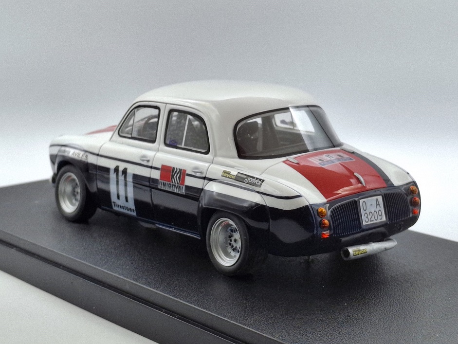 Renault Dauphine "ASTURCON" #11 Melquiades Argüelles Rallye Ciudad de Oviedo 1972 1:18 Kit Car 43 - Image 2