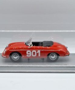 Alternative view of Porsche 356 #901 A.Soler Roig-M.Romagosa 1º Rally Catalunya 1959 (con vitrina metacrilato)  1:18 Kit Car 43