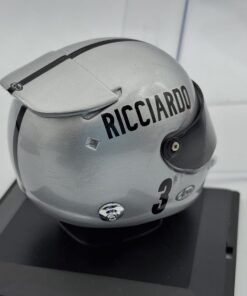 Alternative view of Casco Daniel Ricciardo G.P.China F1 2019  1:5 Genfe Models