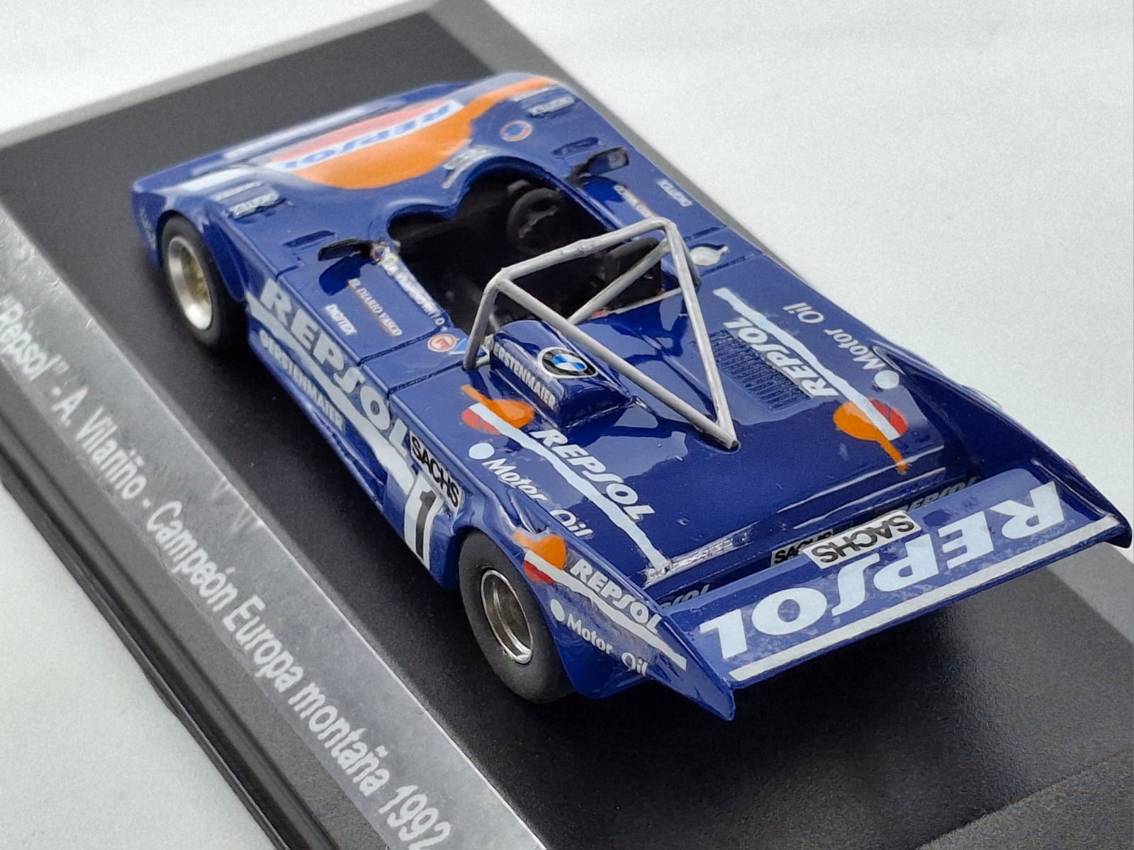 Lola T298 BMW “Repsol" #1 A.Vilariño Campeón Europa Montaña 1992 1:43 Kit Car 43 - Image 2