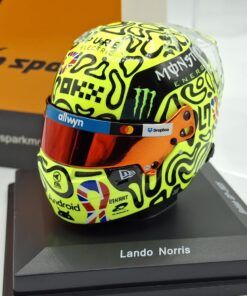 Casco Lando Norris team McLaren F1 GP Gran Bretaña 2025  1:5 Spark