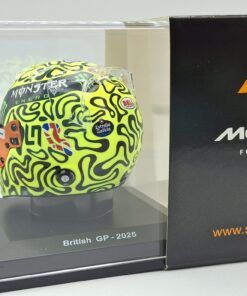 Alternative view of Casco Lando Norris team McLaren F1 GP Gran Bretaña 2025  1:5 Spark