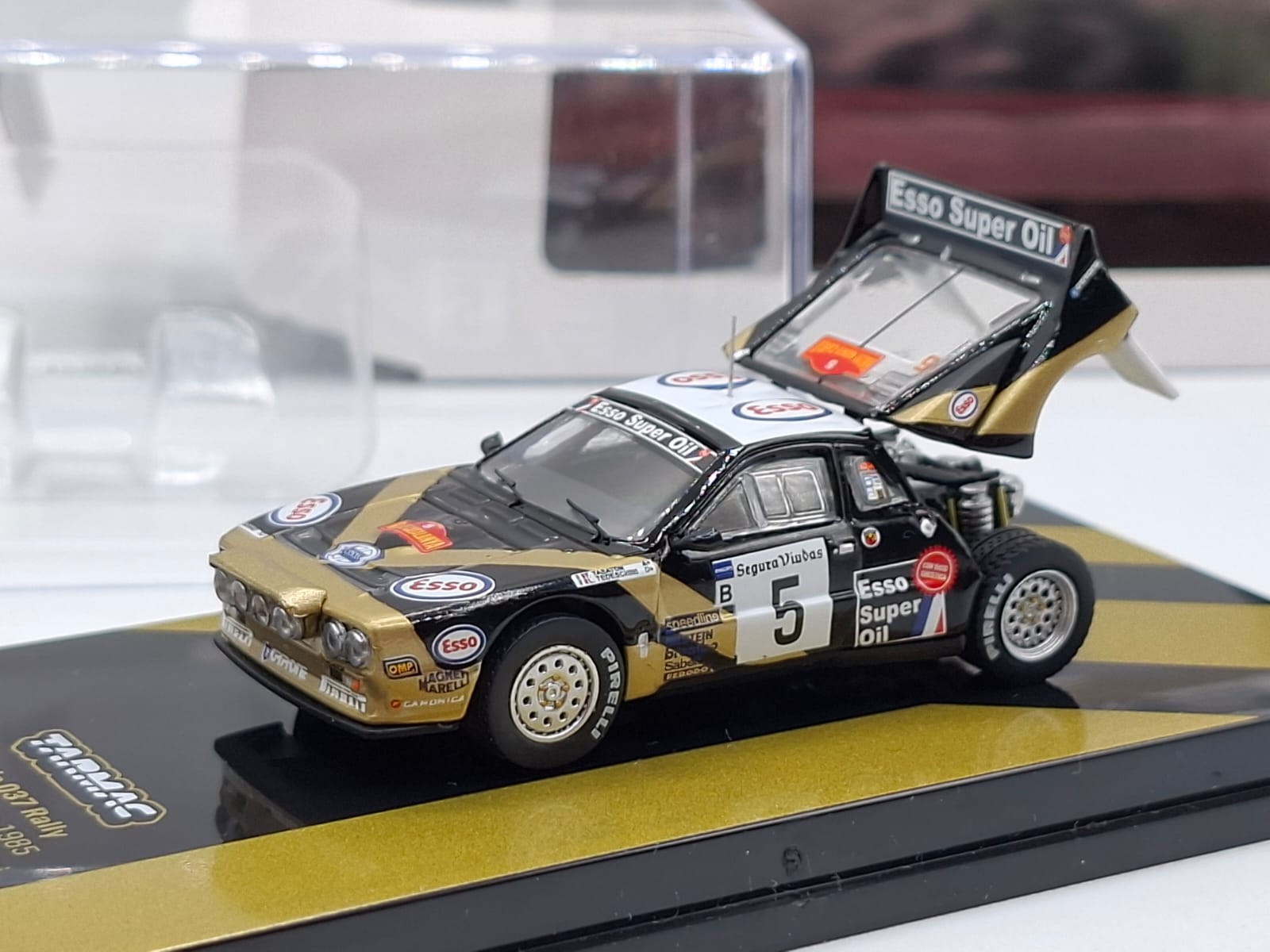 Lancia 037 rally #5 F.Tabaton Rallye Catalunya 1985 1:64 Tarmac